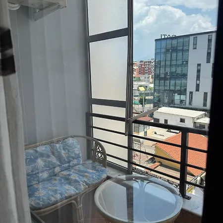 Appartement Kerols Elegant With Balcony Tirana